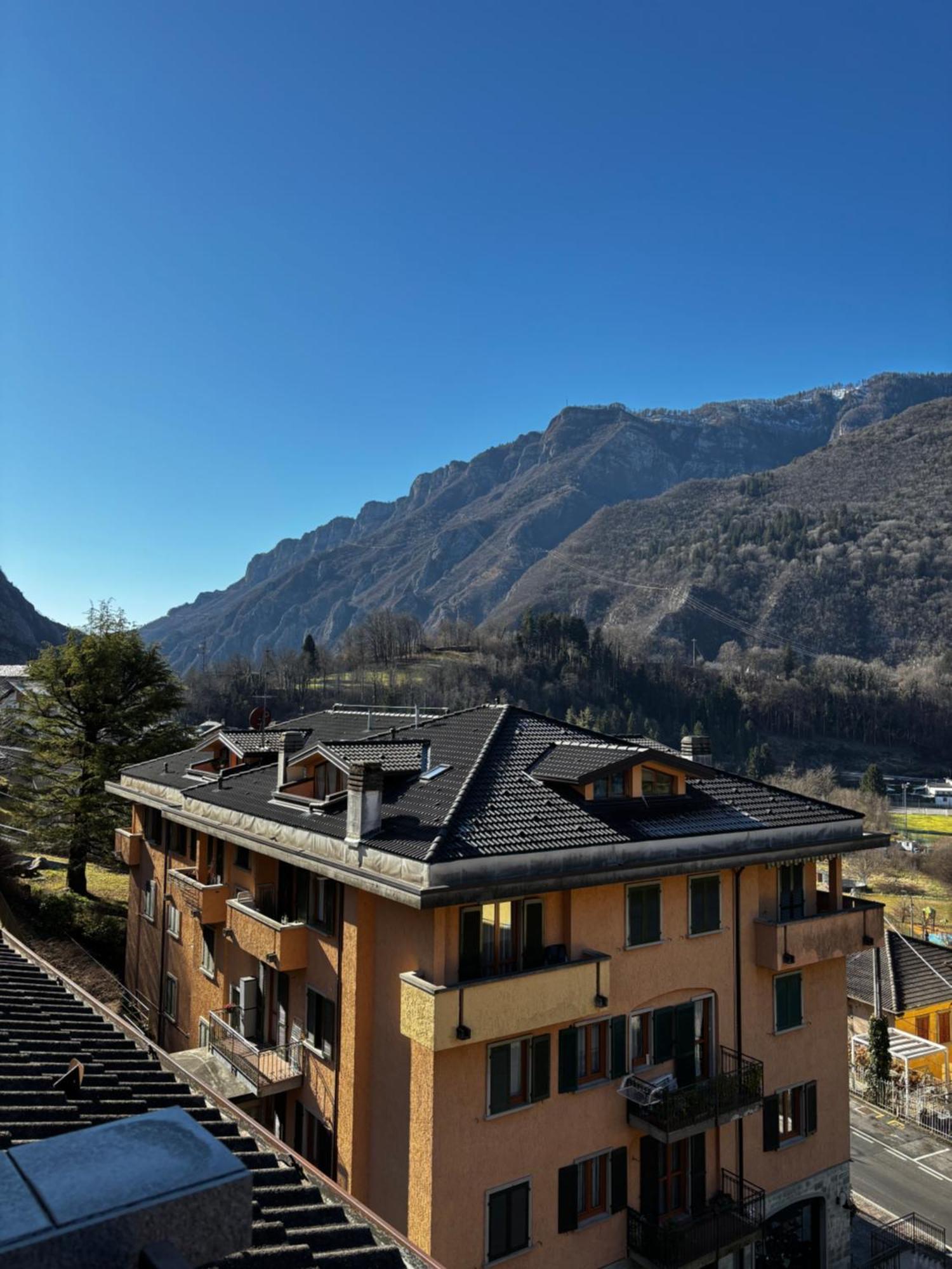 La Casa Di Pietro Apartamento Piazza Brembana Exterior foto
