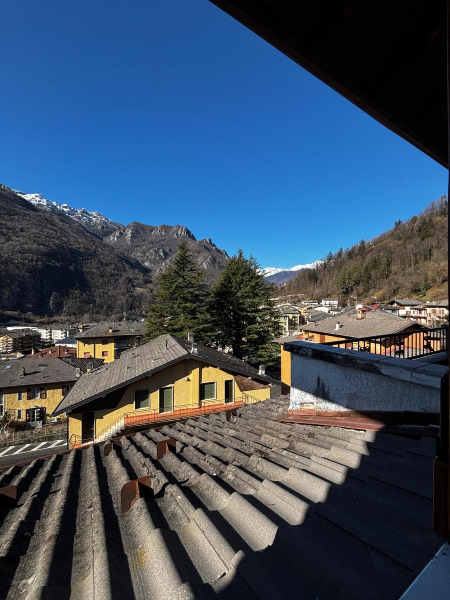 La Casa Di Pietro Apartamento Piazza Brembana Exterior foto